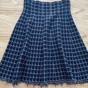 Max Studio- Elegant Black and Tan Women's Skirt